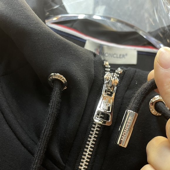 MONCLER stand-up collar cardigan vest - Picture 9 of 9